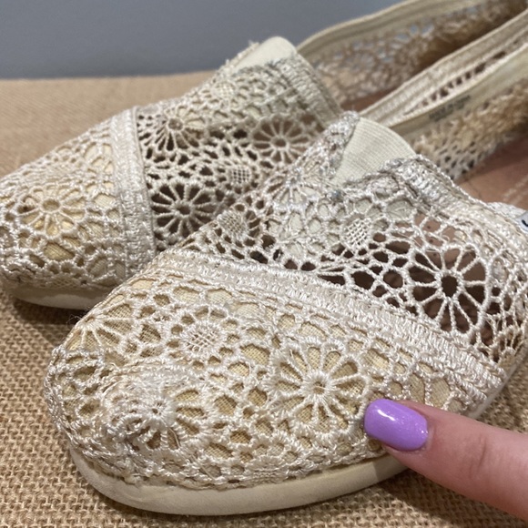 TOMs slip on shoe - Picture 10 of 13